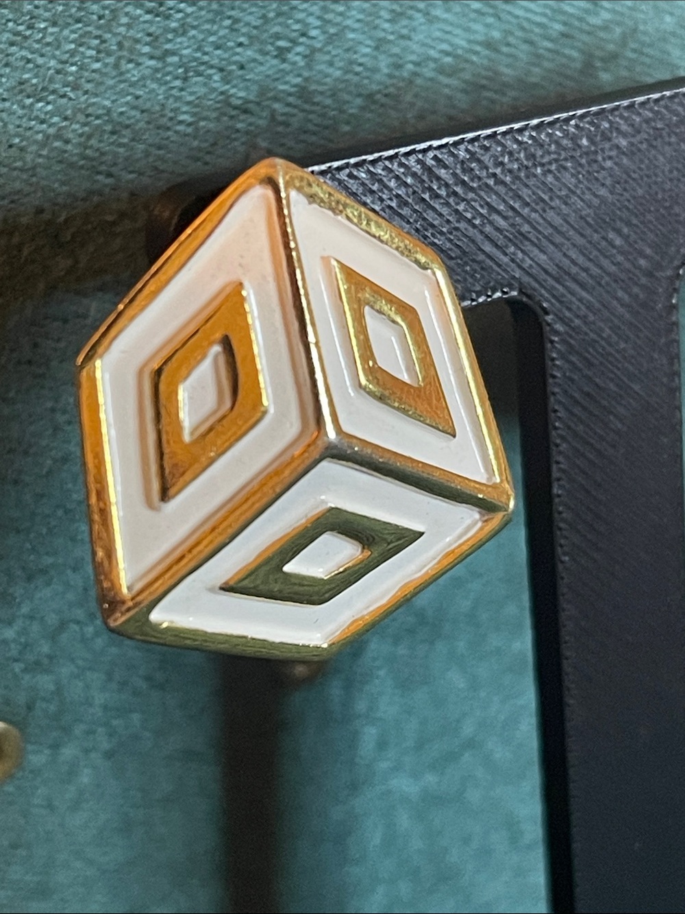 Vintage Lanvin Paris 3D White Enamel Gold-Plated Square Dice Clip On Earrings - Picture 7 of 9